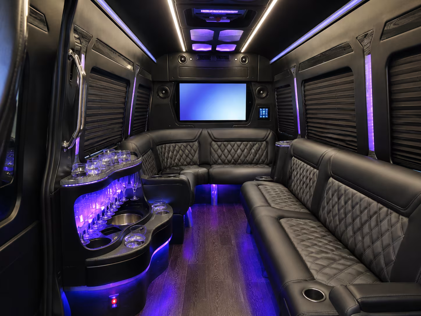 it s easy to get your group to jiffy lube live in bristow